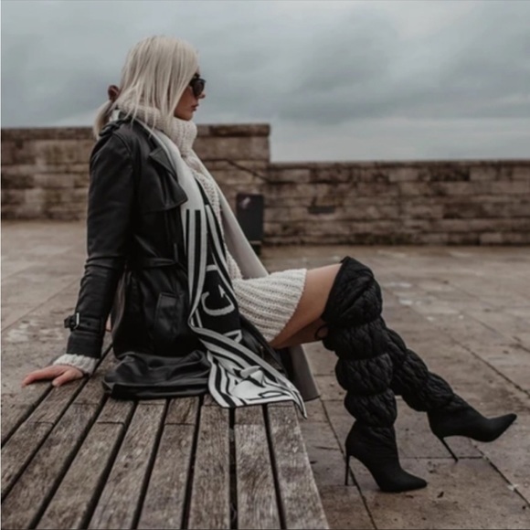 Steve Madden Shoes - SOLD!! NIB Women’s Steve Madden Black Over-the-knee Quilted Boots Shoes Heels 8